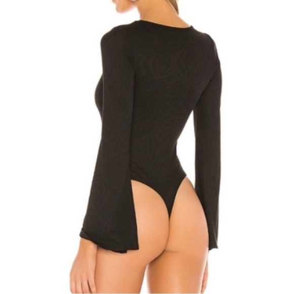 Intimately Free People black ribbed bodysuit with bell sleeves size Xsmall - Picture 2 of 4